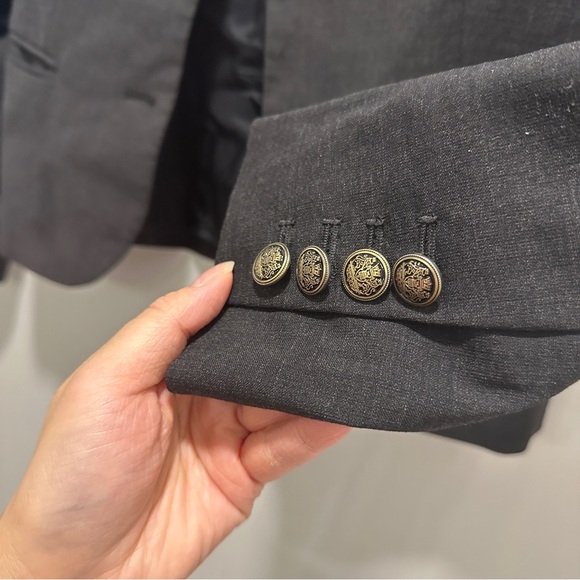 Aritzia Talula Blazer - Women’s Size 2 with Ornate Detailed Buttons - Picture 5 of 7